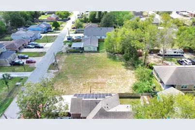 8226 Cannon Street, Houston, TX 77051 - Photo 17