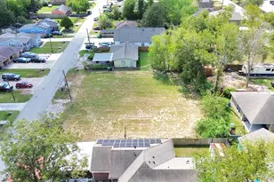 8226 Cannon St, Houston, TX 77051 - Photo 17