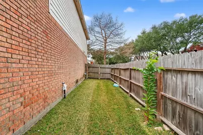 15903 Timber Chase Drive, Houston, TX 77082 - Photo 45