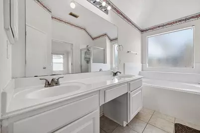 15903 Timber Chase Drive, Houston, TX 77082 - Photo 37