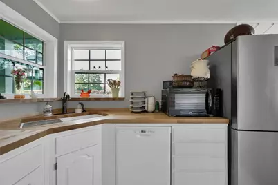 10496 Summit Drive, Willis, TX 77318 - Photo 13