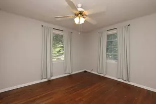 1316 Kathy Ave, Sealy, TX 77474 - Photo 11