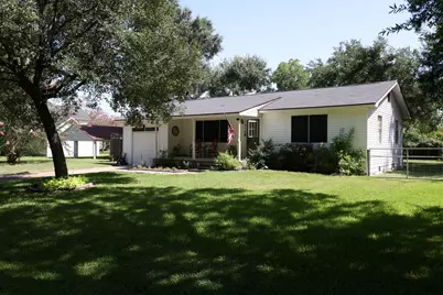 1316 Kathy Avenue, Sealy, TX 77474 - Photo 1