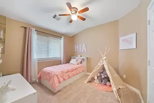 2012 Roaring Springs Dr, Pearland, TX 77584 - Photo 7