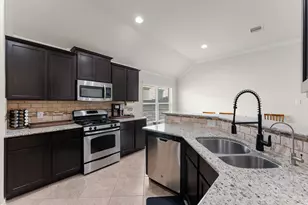 17818 Chelsea Dell Drive, Cypress, TX 77429 - Photo 5