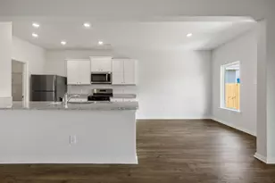 25515 Blooming Hazel Dr, Cleveland, TX 77328 - Photo 5