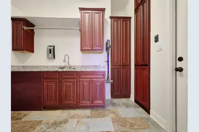 11718 Casadores Lane, Needville, TX 77461 - Photo 9