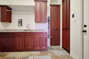 11718 Casadores Ln, Needville, TX 77461 - Photo 9