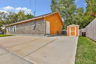 520 E Defee Ave, Baytown, TX 77520 - Photo 5
