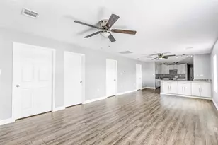 520 E Defee Ave, Baytown, TX 77520 - Photo 7