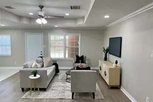 7306 Log Hollow Dr, Houston, TX 77040 - Photo 9