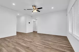 24737 Majestic Cone Ln, Magnolia, TX 77355 - Photo 5