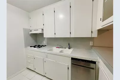 3420 Mount Vernon Street #4, Houston, TX 77006 - Photo 3