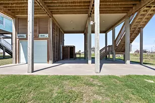 1515 Galveston Ave, Port Bolivar, TX 77650 - Photo 23