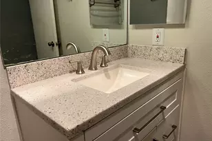 3224 Timmons Ln, Houston, TX 77027 - Photo 7