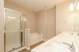 443 Oak Chase Dr, Conroe, TX 77304 - Photo 11