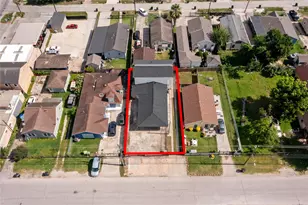 6917 Palestine St, Houston, TX 77020 - Photo 1