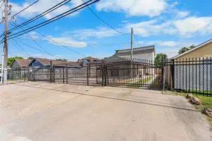 6917 Palestine St, Houston, TX 77020 - Photo 45