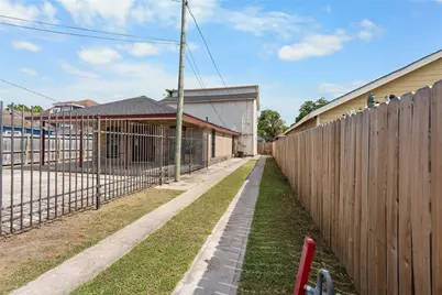 6917 Palestine Street, Houston, TX 77020 - Photo 23
