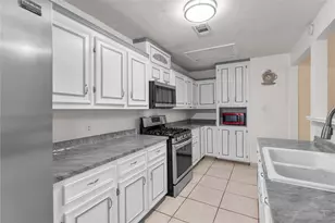 6917 Palestine St, Houston, TX 77020 - Photo 11