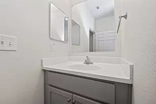 6605 Landor St, Houston, TX 77028 - Photo 33