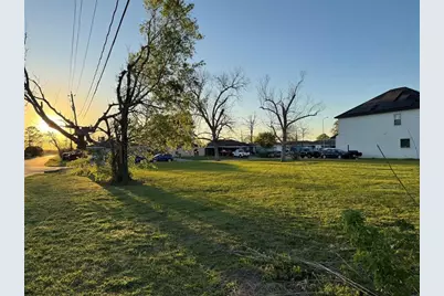 402 N 6th Street, La Porte, TX 77571 - Photo 5