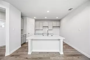8006 Alamo Ct, Beasley, TX 77417 - Photo 7