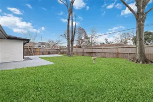 1830 Locksford St, Houston, TX 77008 - Photo 9