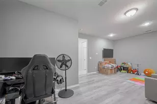 2126 Bauer Park Dr, Houston, TX 77080 - Photo 7