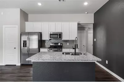 915 Silver Birch Branch, Magnolia, TX 77354 - Photo 5