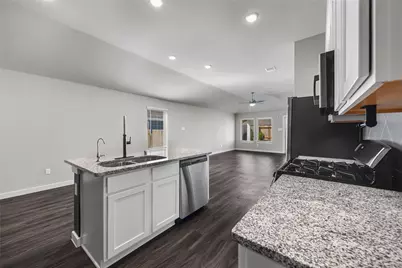 915 Silver Birch Branch, Magnolia, TX 77354 - Photo 9