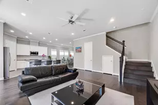 7804 Janak Dr, Houston, TX 77055 - Photo 13