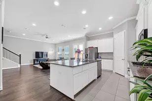 7804 Janak Dr, Houston, TX 77055 - Photo 7