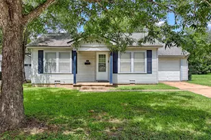 903 N Glendale St, Hallettsville, TX 77964 - Photo 1