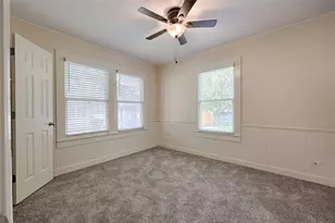 903 N Glendale St, Hallettsville, TX 77964 - Photo 13