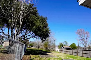 409 Avenue H, South Houston, TX 77587 - Photo 15