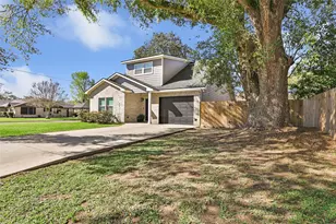 2201 Maple Ave, Liberty, TX 77575 - Photo 1