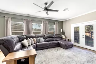 2201 Maple Ave, Liberty, TX 77575 - Photo 23