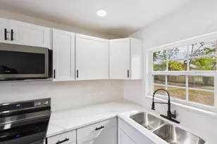 6206 Bellfort St, Houston, TX 77087 - Photo 1