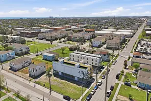 2805 Church St, Galveston, TX 77550 - Photo 17