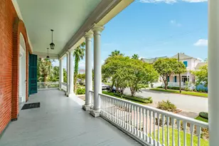 1428 Ball, Galveston, TX 77550 - Photo 7