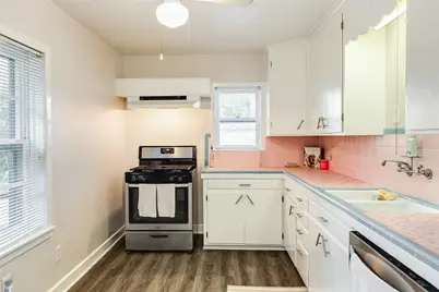 1428 Ball, Galveston, TX 77550 - Photo 47