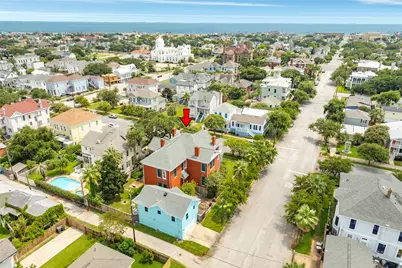 1428 Ball, Galveston, TX 77550 - Photo 3