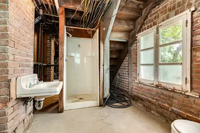 1428 Ball, Galveston, TX 77550 - Photo 41