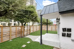 1119 Waugh Dr, Houston, TX 77019 - Photo 9