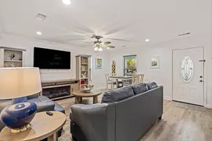 1602 55th St, Galveston, TX 77551 - Photo 13