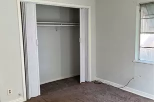 7634 S Hall St, Houston, TX 77028 - Photo 5