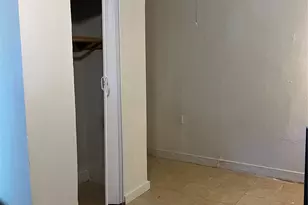 7634 S Hall St, Houston, TX 77028 - Photo 5
