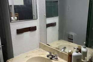 7634 S Hall St, Houston, TX 77028 - Photo 3