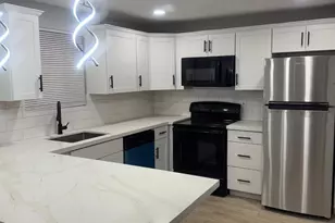8226 Darlington Dr Dr, Houston, TX 77028 - Photo 1